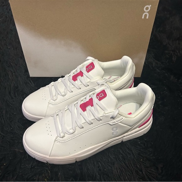 ON CLOUD the Roger white pink lace up shoes sneakers women’s 8 new in box - Picture 2 of 8